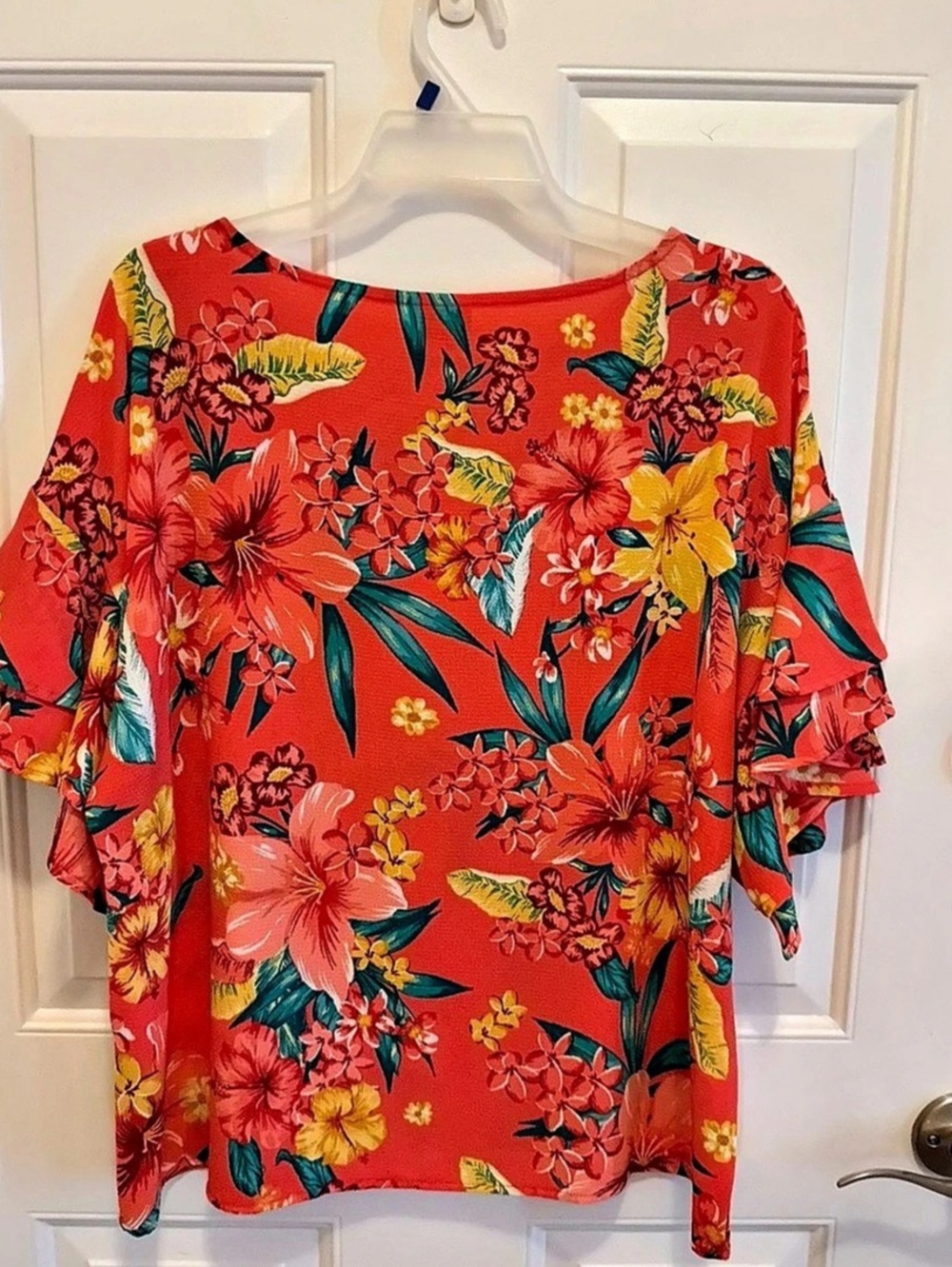 Ruby Rd. Floral Blouse in Red Multicolor Size Large - Picture 2 of 3